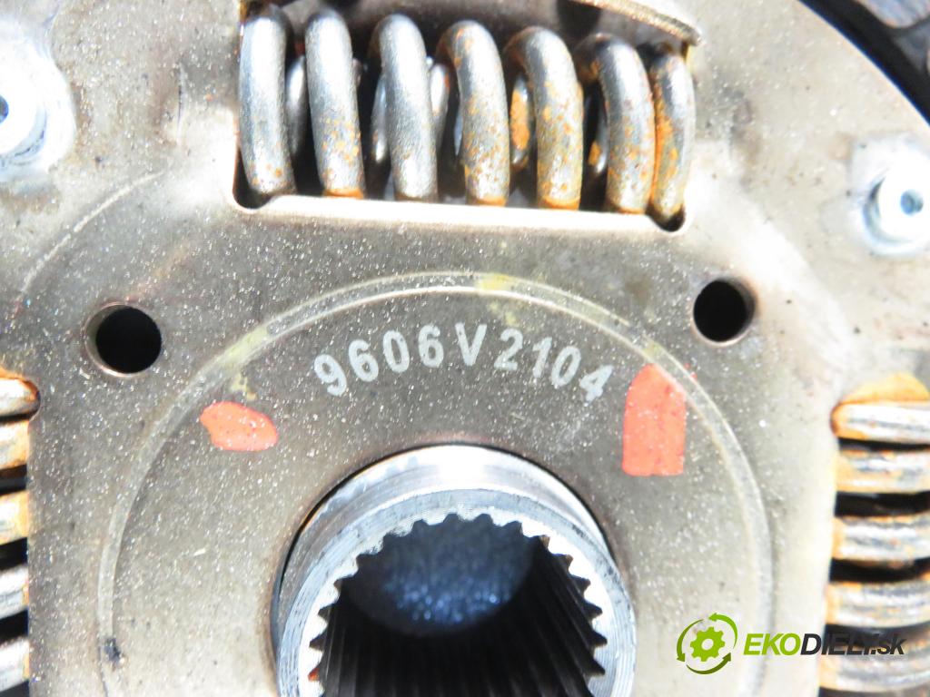 AUDI A3 (8L1) HB 1999 74,00 1.6 - AKL 1595,00 Koleso zotrvačník 9606V2104 ; 027105273D