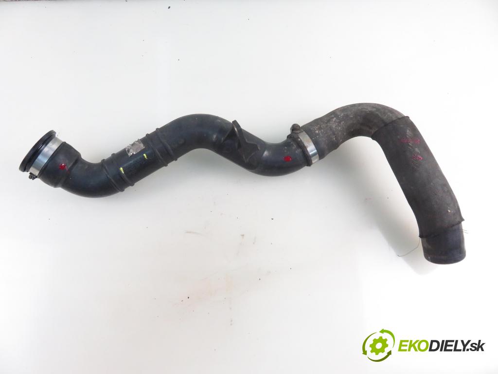 FIAT SEDICI (189_) CROSSOVER 2007 88,00 1.9 D Multijet 120 4x4 - D19AA 1910,00 Rúra intercoolera turba 1366079J50