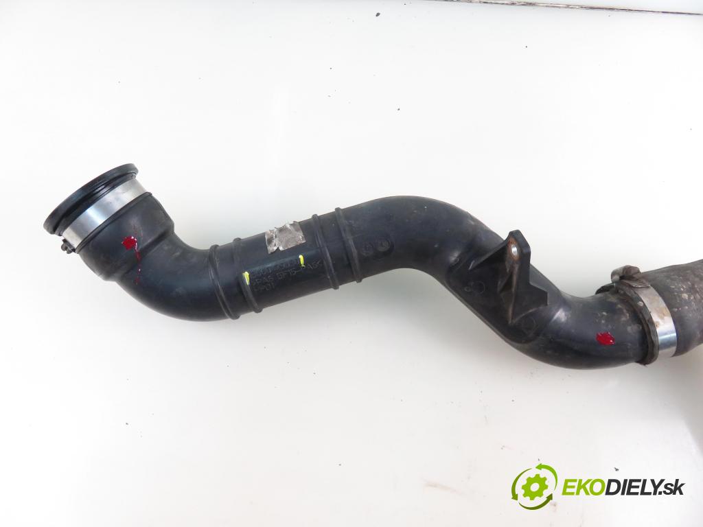 FIAT SEDICI (189_) CROSSOVER 2007 88,00 1.9 D Multijet 120 4x4 - D19AA 1910,00 Rúra intercoolera turba 1366079J50