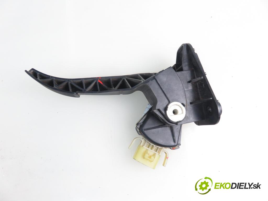 FORD TRANSIT TOURNEO Autobus (FC_ _) BUS 2005 63,00 2.0 DI 86 - F3FA 1998,00 Potenciometer plynu 1C119F836AD (Pedál)