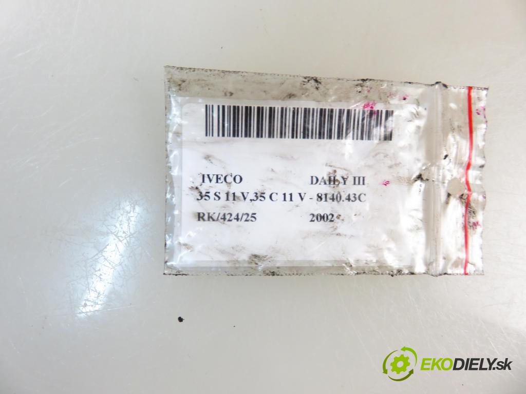 IVECO DAILY III skrzynia FURGON 2002 78,00 35 S 11 V,35 C 11 V - 8140.43C 2798,00 vstrekovač 0445120002 ; 500384284 (Vstrekovač paliva)