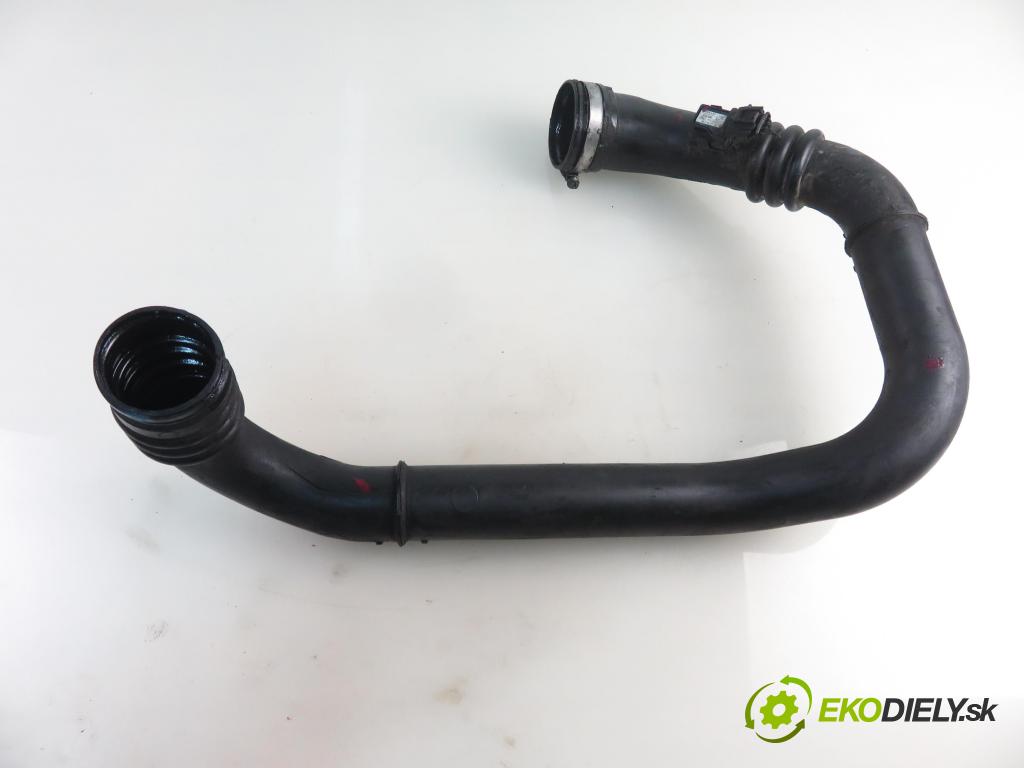 RENAULT MASTER II Skrzynia (FD) FURGON 2004 73,00 2.5 dCi 100 - G9U 754 2464,00 Rúra intercoolera turba 8200230579B