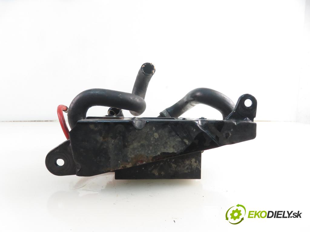 BMW 3 (E46) SEDAN 2002 0,00 318 d - M47 D20 (204D1) 1951,00 vody 6904668 (Ohřívání, ventilace)