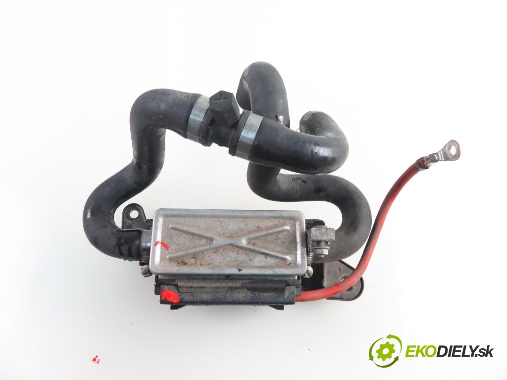 BMW 3 (E46) SEDAN 2002 0,00 318 d - M47 D20 (204D1) 1951,00 vody 6904668 (Ohřívání, ventilace)