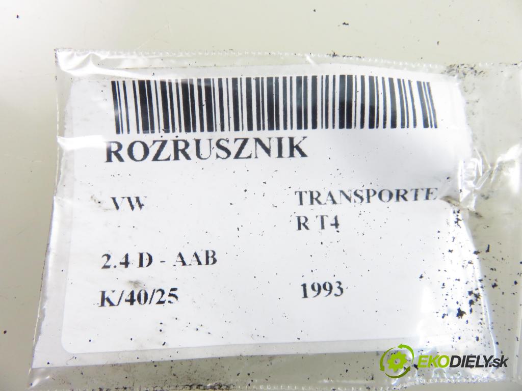 VW TRANSPORTER IV Autobus (70XB, 70XC, 7DB, 7DW, 7DK) BUS 1993 57,00 2.4 D 78 2370,00 Štartér 0001218116 ; 02B911023A (Štartér)
