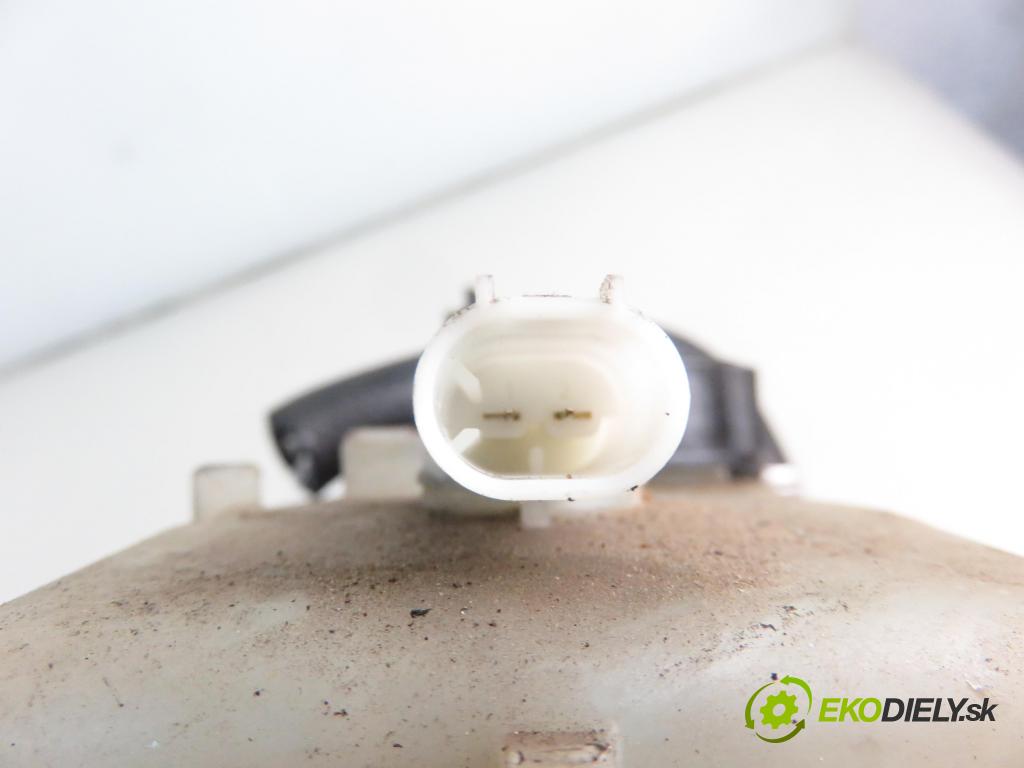 BMW 3 (E46) SEDAN 2001 100,00 320 d 136 - M47 D20 (204D1) 1951,00 Posilovač 6756818 (Servočerpadlo, pumpa riadenia)