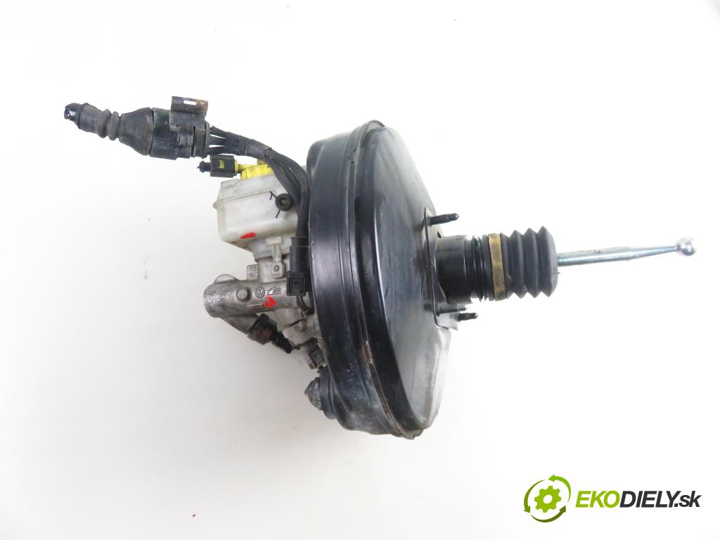 VW GOLF IV (1J1) HB 2001 77,00 1.6 16V - AUS 1598,00 Posilovač 1J1614205 ; 03786404014 (Servočerpadlo, pumpa riadenia)