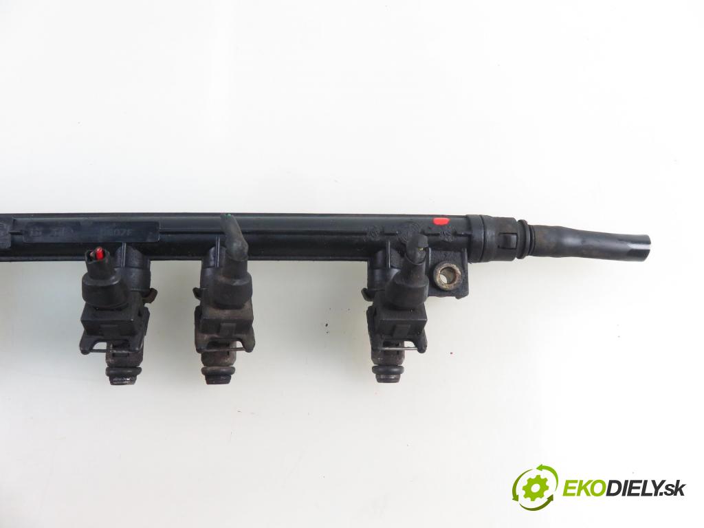 FIAT GRANDE PUNTO (199_) HB 2007 57,00 1.4 - 350 A1.000 1368,00 Lišta vstrekovacia IWP160 (Vstrekovacia lišta)