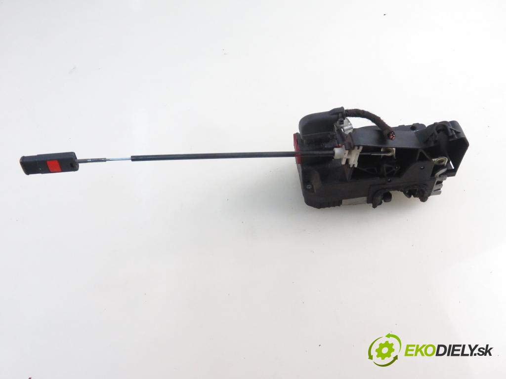 OPEL COMBO Nadwozie pełne/minivan KOMBIVAN 2003 48,00 1.7 DI 16V 65 - Y 17 DTL 1686,00 zámok 24434884EQ