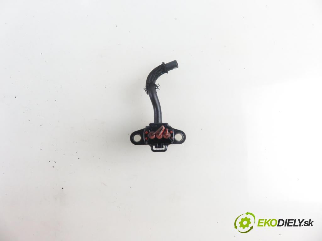 TOYOTA AVENSIS sedan (_T25_) SEDAN 2004 85,00 2.0 D-CAT 116- 1CD-FTV 1995,00 snímač TLAK: MAP senzor 8942120210 ; 0798005130