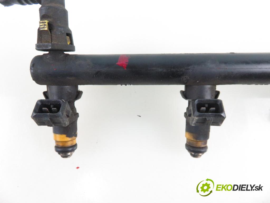 RENAULT KANGOO (KC0/1_) KOMBI 2003 70,00 1.6 16V - K4M 752 1598,00 lišta vstřikovací 8200139674C ; H029611 ; ITGM60 (Vstřikovací lišty)