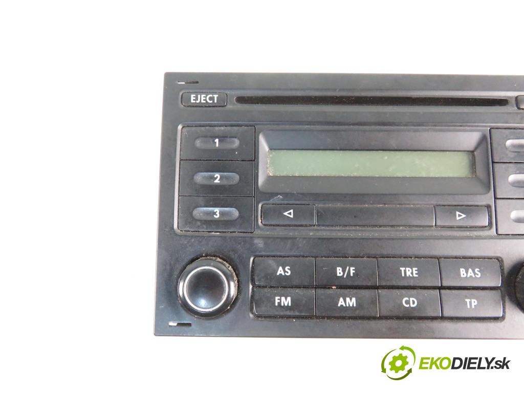 VW POLO (9N_) HB 2006 51,00 1.4 TDI - BNM 1422,00 RADIO 6Q0035152