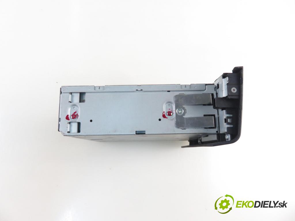 RENAULT KOLEOS I (HY_) SUV 2009 110,00 2.0 dCi 4x4 150 1995,00 RADIO CD 28184JY00A