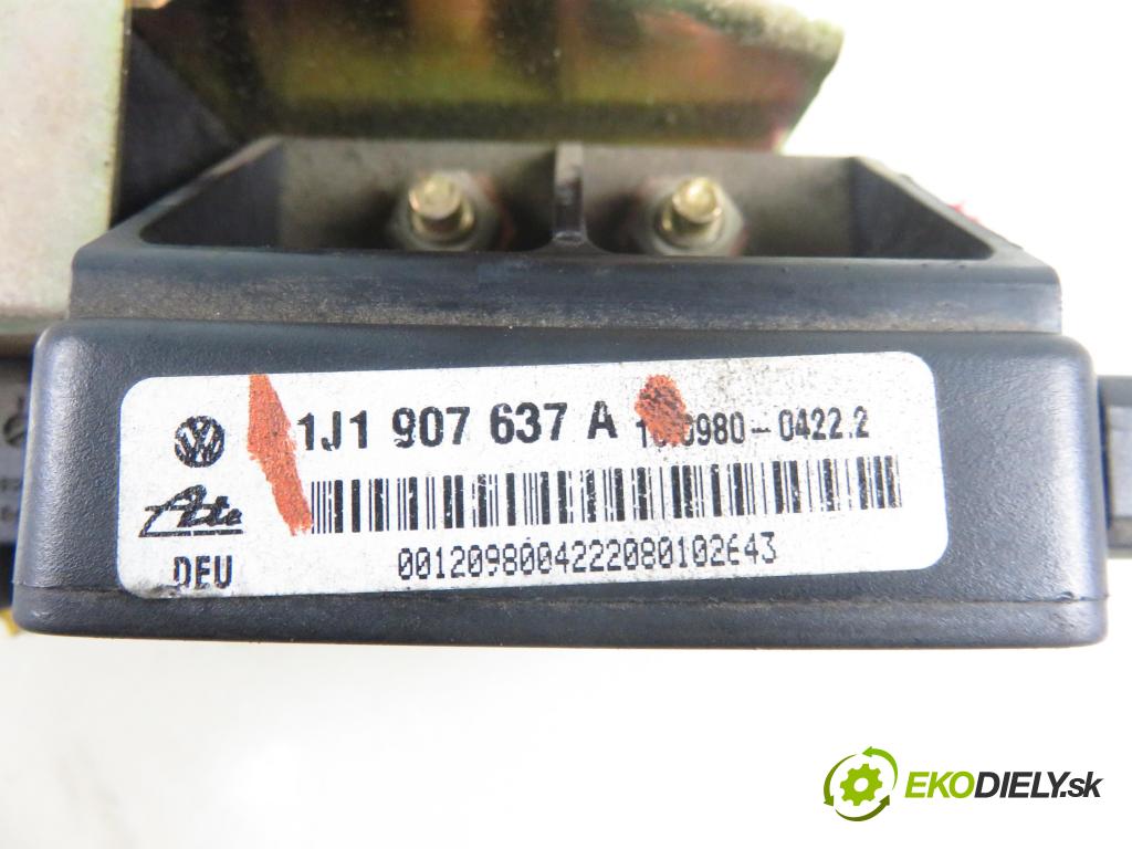 VW GOLF IV (1J1) HB 2001 77,00 1.6 16V - AUS 1598,00 snímač ESP 1J1907637A ; 1J0907651A