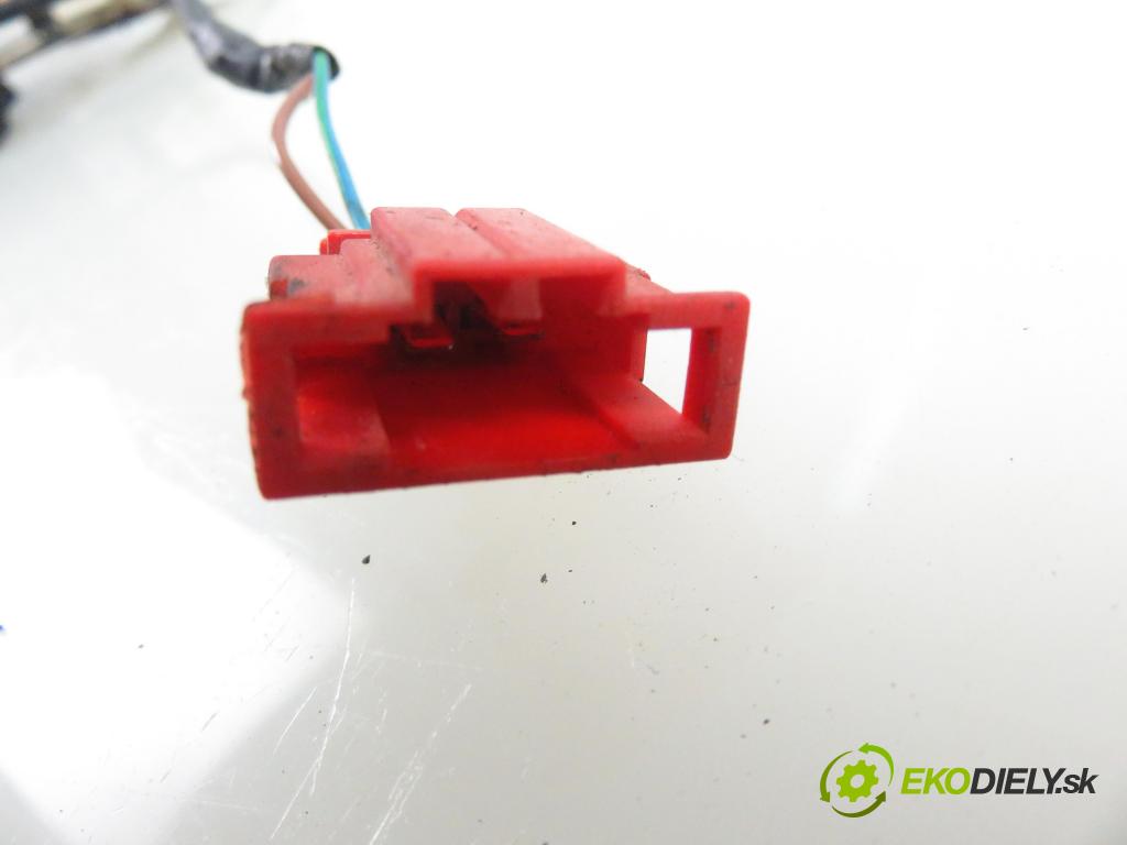 SEAT ALHAMBRA (7V8, 7V9) MINIVAN 2005 96,00 1.9 TDI - ASZ 1896,00 zámok dverí kufor EL.