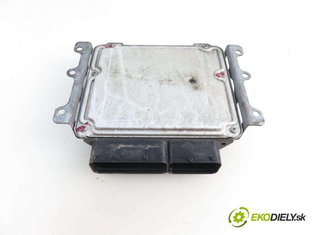 ALFA ROMEO 156 Sportwagon (932_) KOMBI 2006 110,00 1.9 JTD 16V Q4 - 937 A5.000 1910,00 Riadiaca jednotka Motor 55195918 ; 0281011941