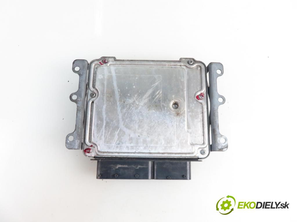 ALFA ROMEO 156 Sportwagon (932_) KOMBI 2006 110,00 1.9 JTD 16V Q4 - 937 A5.000 1910,00 Riadiaca jednotka Motor 55195918 ; 0281011941
