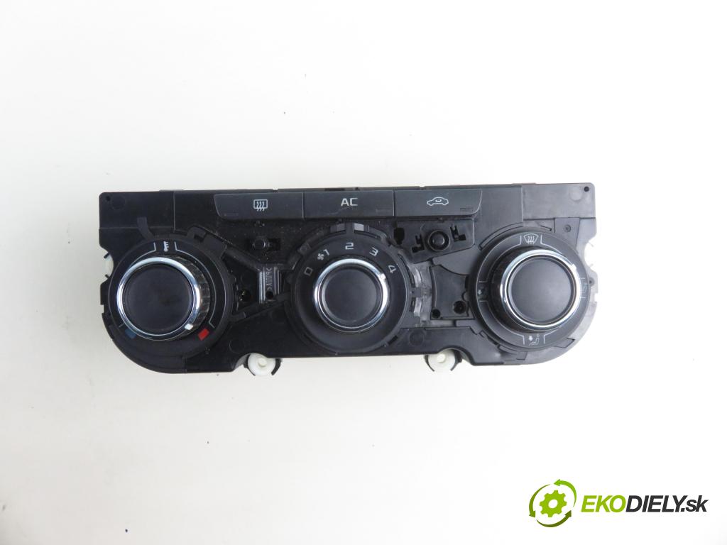 SKODA OCTAVIA II (1Z3) LIFTBACK 2008 75,00 1.6 - BSF 1595,00 Panel kúrenia KLIMATIZACE: 3T0820047R ; 5HB0975240