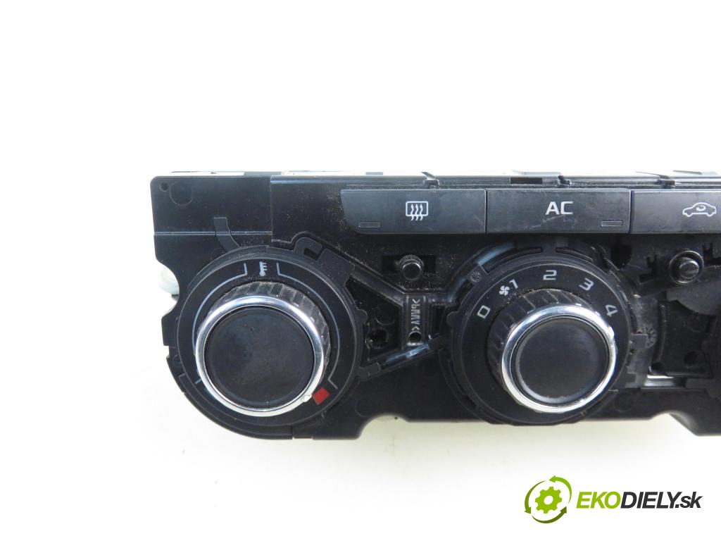 SKODA OCTAVIA II (1Z3) LIFTBACK 2008 75,00 1.6 - BSF 1595,00 Panel kúrenia KLIMATIZACE: 3T0820047R ; 5HB0975240