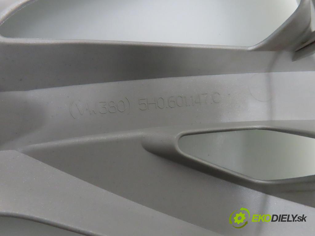 VW   0    puklica 5H0601147C