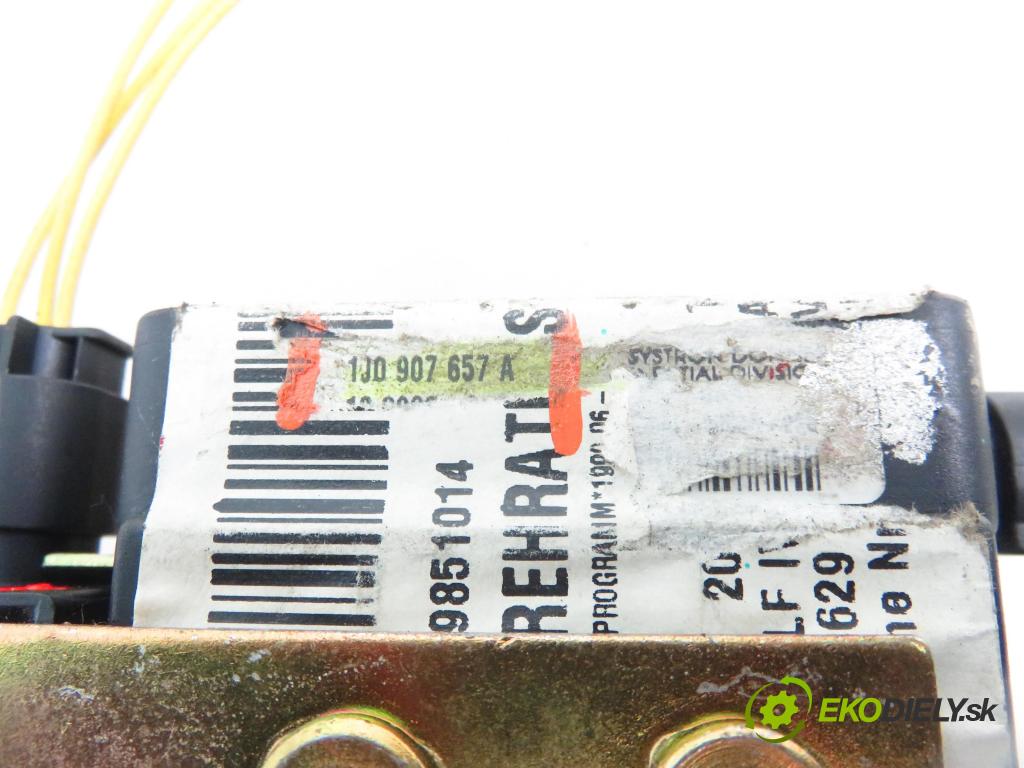 AUDI A3 (8L1) HB 2000 96,00 1.9 TDI PD 130 - ASZ 1896,00 snímač ESP 1J0907657A ; 1J0907651A