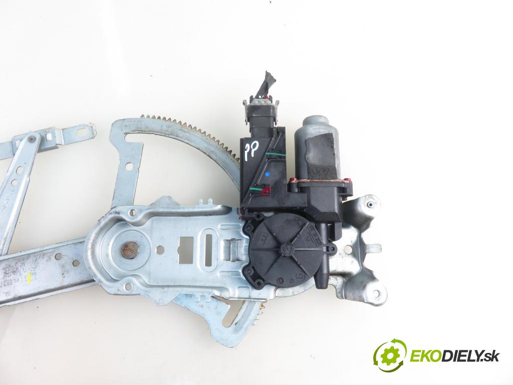 OPEL COMBO Nadwozie pełne/minivan KOMBIVAN 2003 48,00 1.7 DI 16V 65 - Y 17 DTL 1686,00 mechanismus oken PPE 24448127 ; 24462796