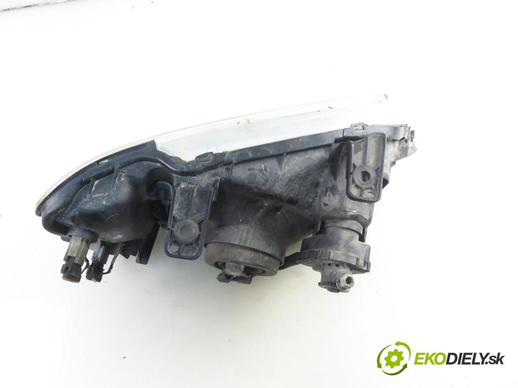 HONDA CR-V I (RD) SUV 2001 108,00 2.0 16V 4WD 147 - B20Z1 1973,00 světlo LP