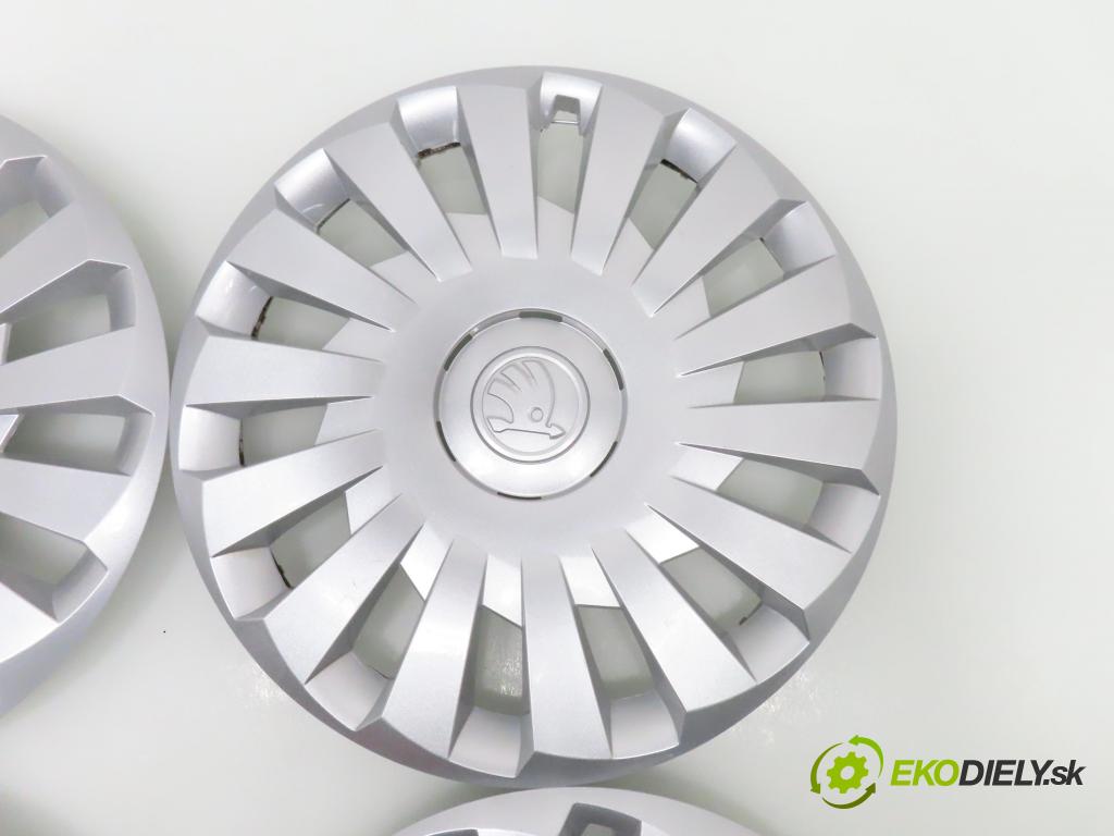 SKODA   0    puklica 5E0601147H