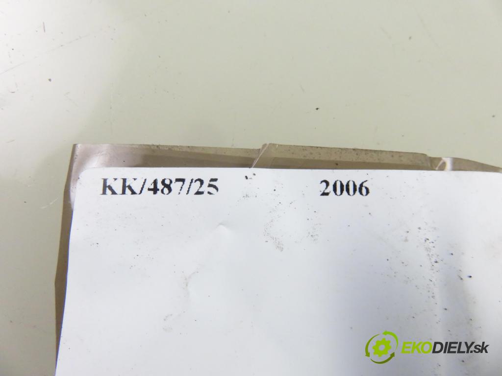 MITSUBISHI OUTLANDER I (CU_W) SUV 2006 100,00 2.0 4WD (CU2W) - 4G63 (DOHC 16V) 1997,00 KOMPRESOR: klimatizácie MSC90CA (Kompresor klimatizácie)