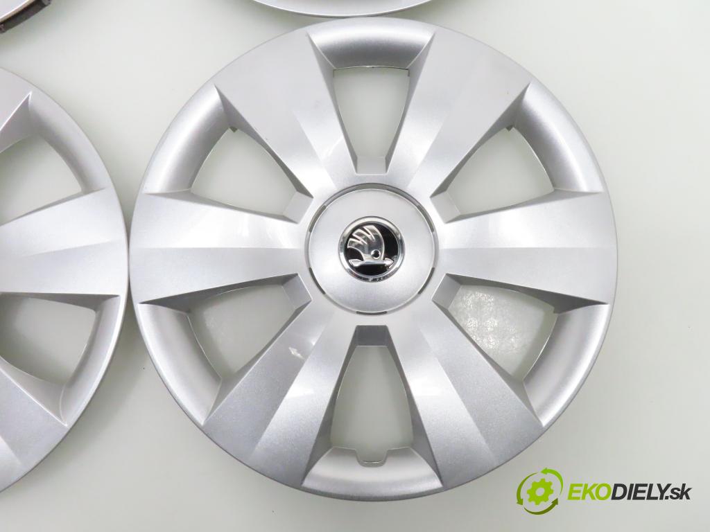 SKODA 0 puklica 6V0601147C