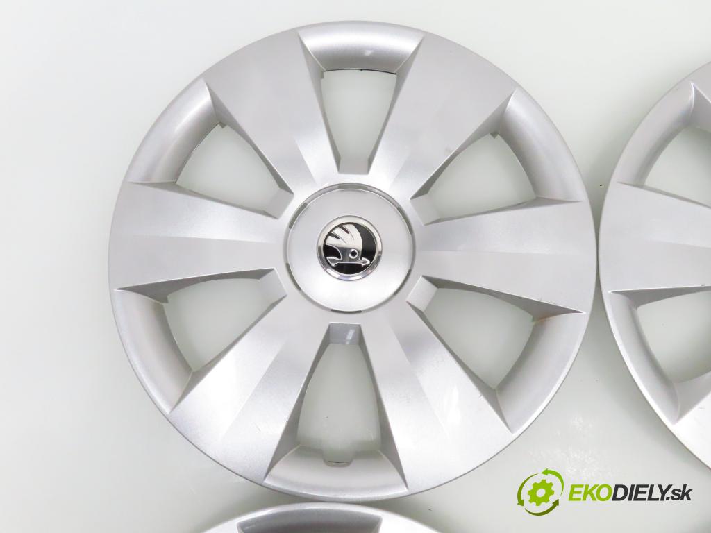 SKODA 0 puklica 6V0601147C