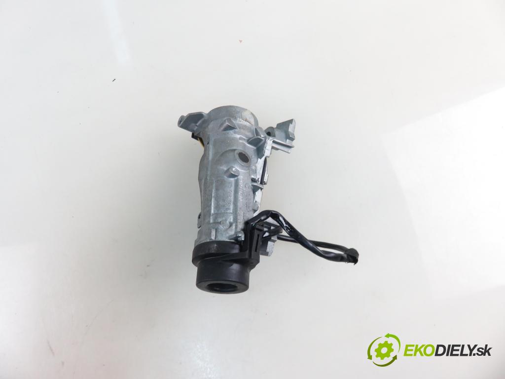 VW GOLF V (1K1) HB 2005 77,00 1.9 TDI PD 105 - BKC 1896,00 spinačka 1K0935865 ; 1K0905851B (Spínacia skrinka)