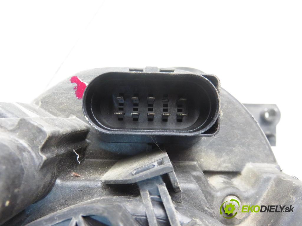 VW TOURAN (1T1, 1T2) MINIVAN 2005 77,00 1.9 TDI - BKC 1896,00 světlo LP 0301205201 ; 1T0941005F