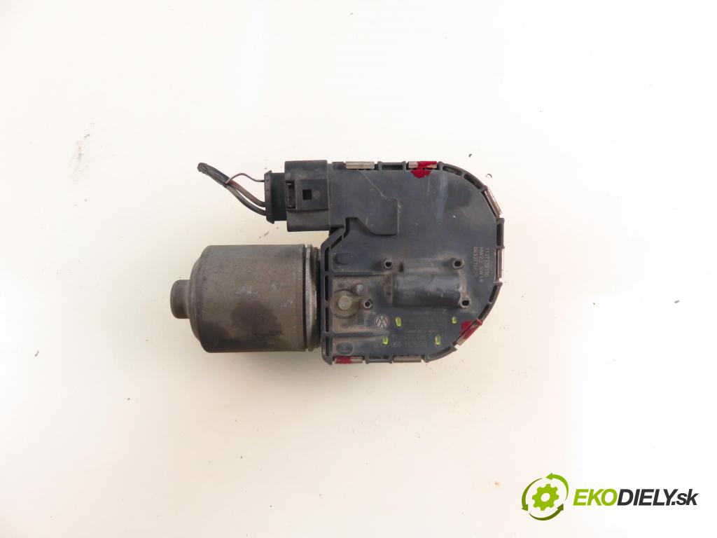 VW CADDY III Variant (2KB, 2KJ, 2CB, 2CJ) KOMBIVAN 2005 77,00 1.9 TDI - BJB 1896,00 Motorček stieračov predný 0390241746 ; 2K1955119B