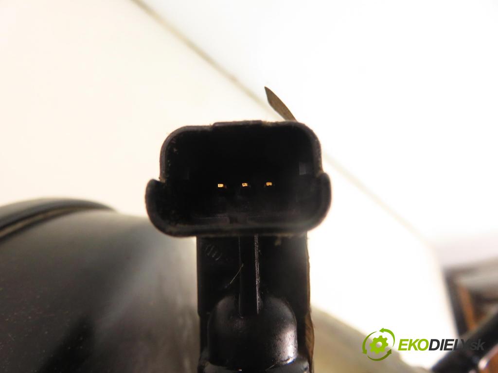 CITROEN DS4 HB 2013 84,00 1.6 HDi 115 - 9HD (DV6C) 1560,00 Posilovač 0204711153 ; 9674749280 (Servočerpadlo, pumpa riadenia)