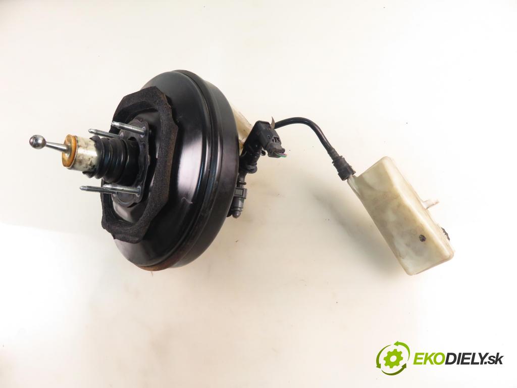 CITROEN DS4 HB 2013 84,00 1.6 HDi 115 - 9HD (DV6C) 1560,00 Posilovač 0204711153 ; 9674749280 (Servočerpadlo, pumpa riadenia)