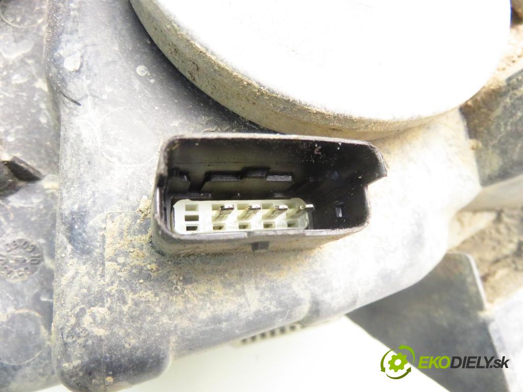 RENAULT SCENIC II (JM0/1_) MINIVAN 2003 88,00 1.9 dCi 120 - F9Q 812 1870,00 Svetlo PP