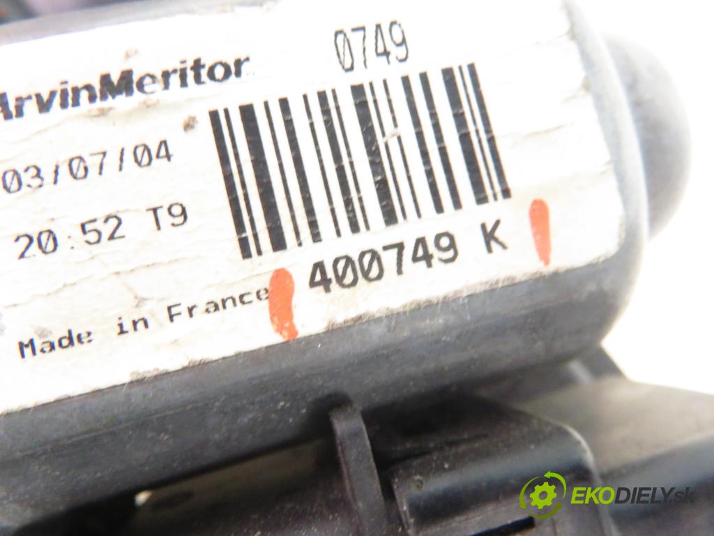 RENAULT SCENIC II (JM0/1_) MINIVAN 2004 88,00 1.9 DCI - F9Q 812 1870,00 mechanismus oken PPE 400749K