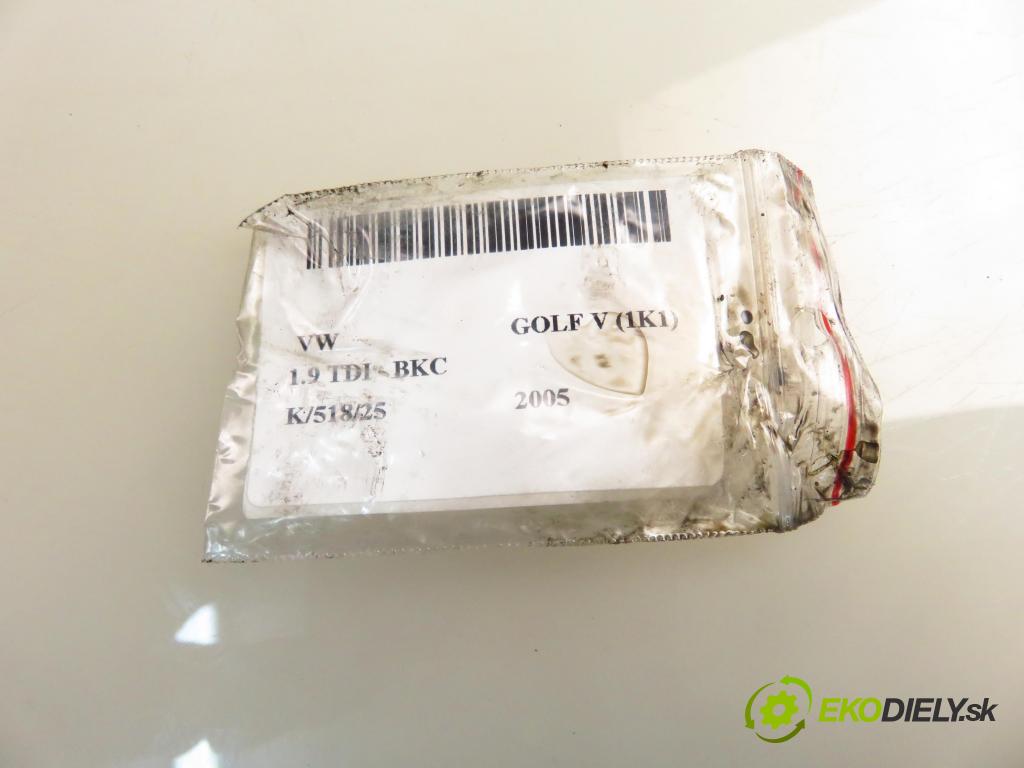 VW GOLF V (1K1) HB 2005 77,00 1.9 TDI PD 105 - BKC 1896,00 Vstrekovač 038130073AG ; 0414720215 (Vstrekovač paliva)