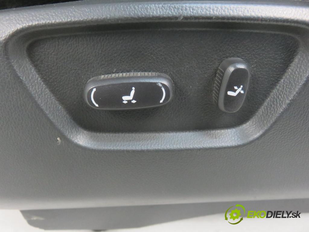CHEVROLET CAPTIVA (C100, C140) SUV 2012 135,00 2.2 D 4WD 184 - Z 22 D1 2231,00 Sedadlo šoféri