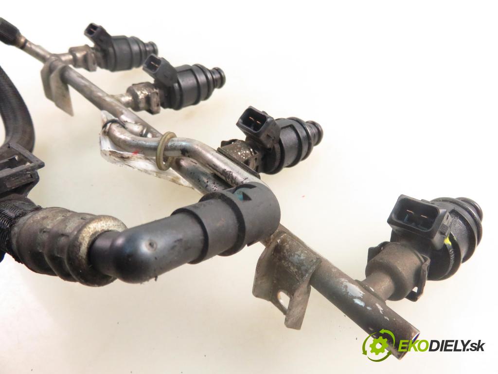 OPEL VECTRA C (Z02) LIFTBACK 2005 90,00 1.8 16V 122 - Z 18 XE 1796,00 Lišta vstrekovacia 90536149 ; 5WK93151 (Vstrekovacia lišta)