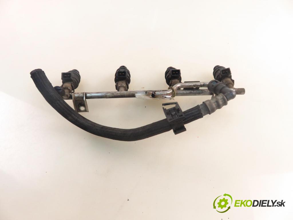 OPEL VECTRA C (Z02) LIFTBACK 2005 90,00 1.8 16V 122 - Z 18 XE 1796,00 Lišta vstrekovacia 90536149 ; 5WK93151 (Vstrekovacia lišta)
