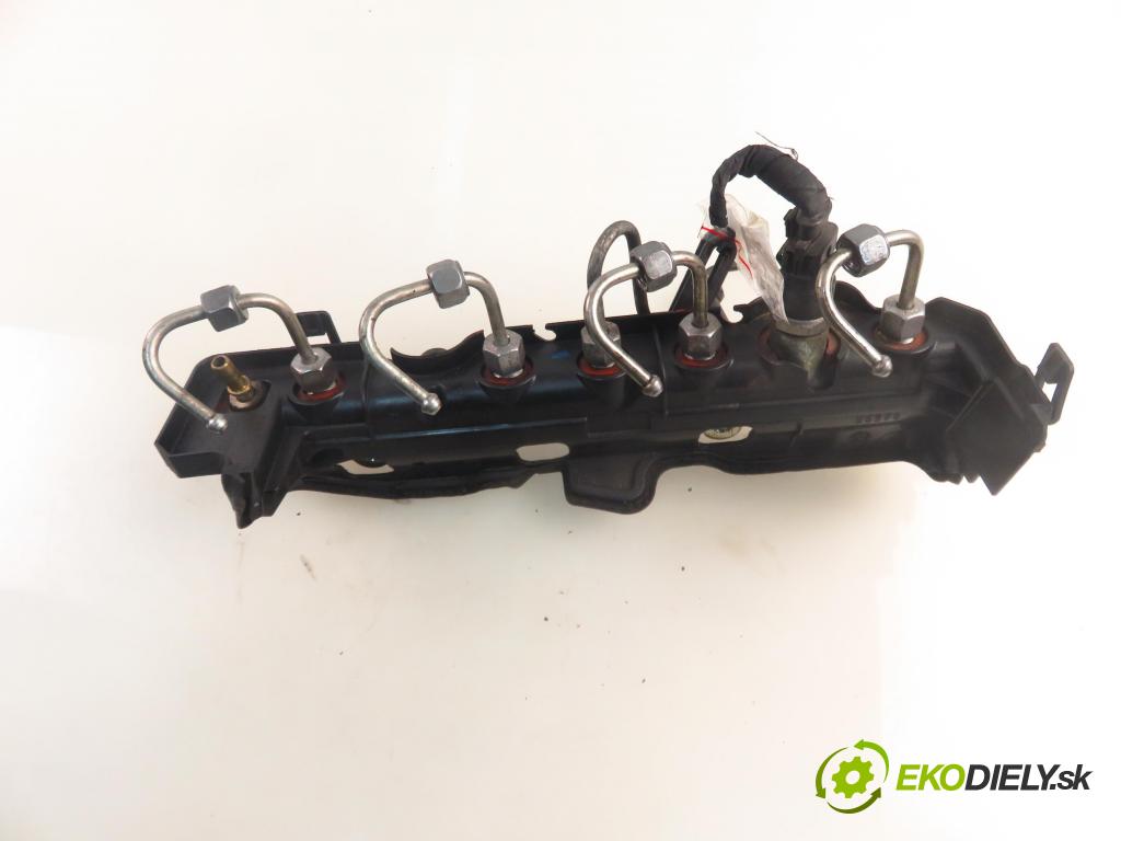 RENAULT LAGUNA II Grandtour (KG0/1_) KOMBI 2007 88,00 1.9 dCi 120 - F9Q 750 1870,00 Lišta vstrekovacia 8200396999 ; 0445214078 ; 0281002719 (Vstrekovacia lišta)