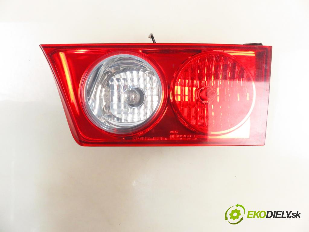 HONDA ACCORD VII (CL, CN) SEDAN 2003 114,00 2.0 (CL7) - K20A6 1998,00 Svetlo pravé zadné kufor