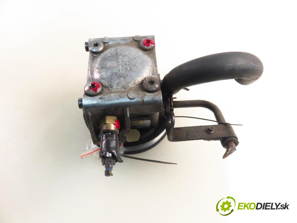 FORD FOCUS Turnier (DNW) KOMBI 2004 74,00 1.6 16V - FYDC 1596,00 Pumpa servočerpadlo 2S413A696AA ; 7613955117 (Servočerpadlo, pumpa riadenia)