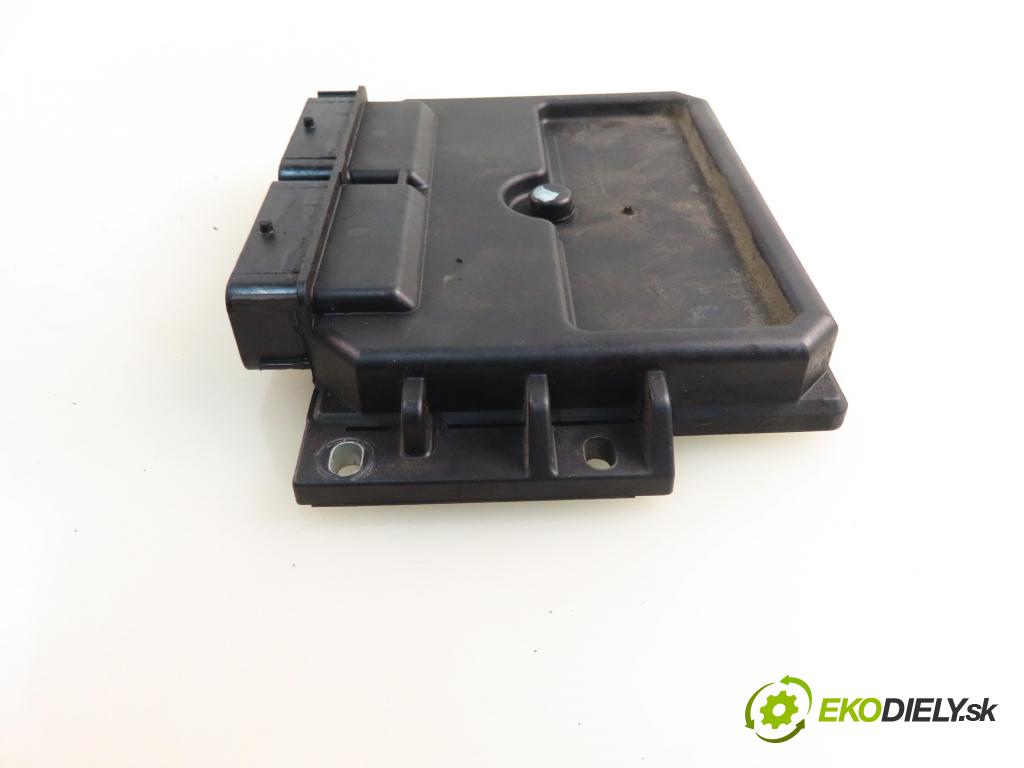 RENAULT KANGOO (KC0/1_) KOMBIVAN 2001 47,00 1.9 D 1870,00 Riadiaca jednotka Motor 8200150542 ; 7700111549