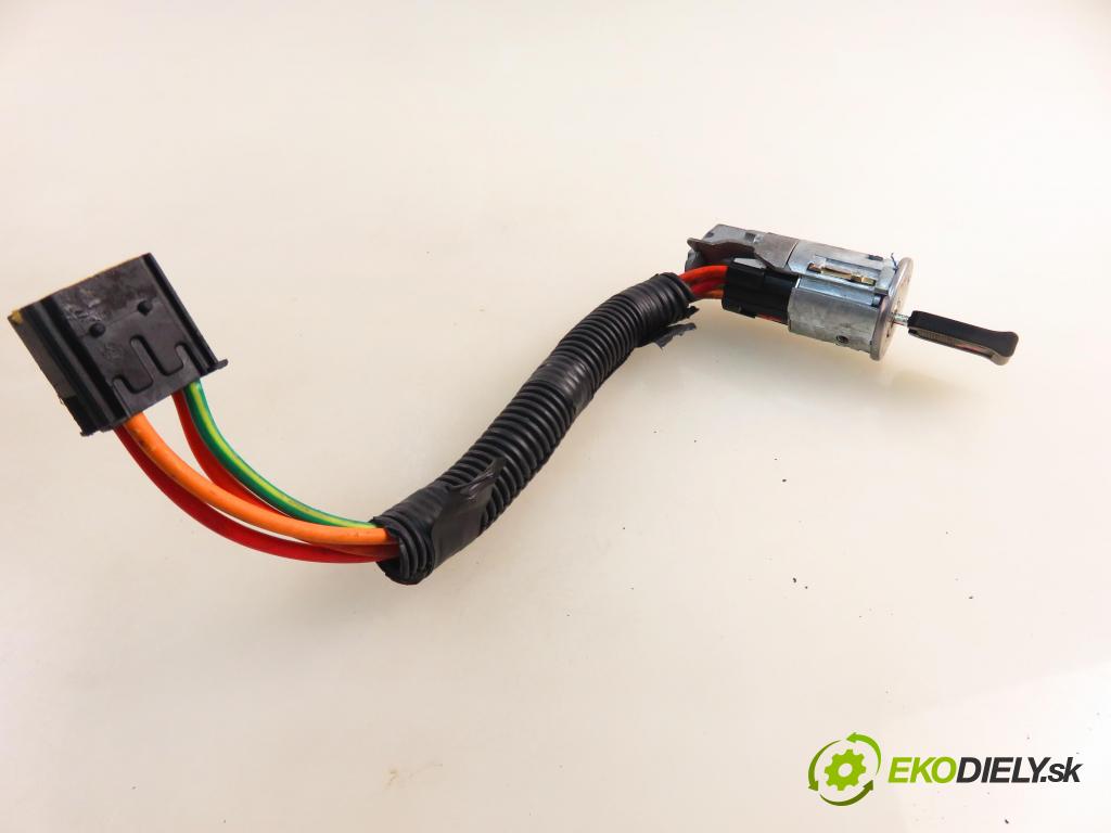 RENAULT SCENIC I (JA0/1_) MINIVAN 2001 79,00 1.6 16V 107 - K4M 700 1598,00 spinačka  (Spínacia skrinka)