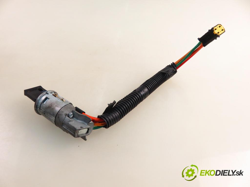 RENAULT SCENIC I (JA0/1_) MINIVAN 2001 79,00 1.6 16V 107 - K4M 700 1598,00 spinačka  (Spínacia skrinka)