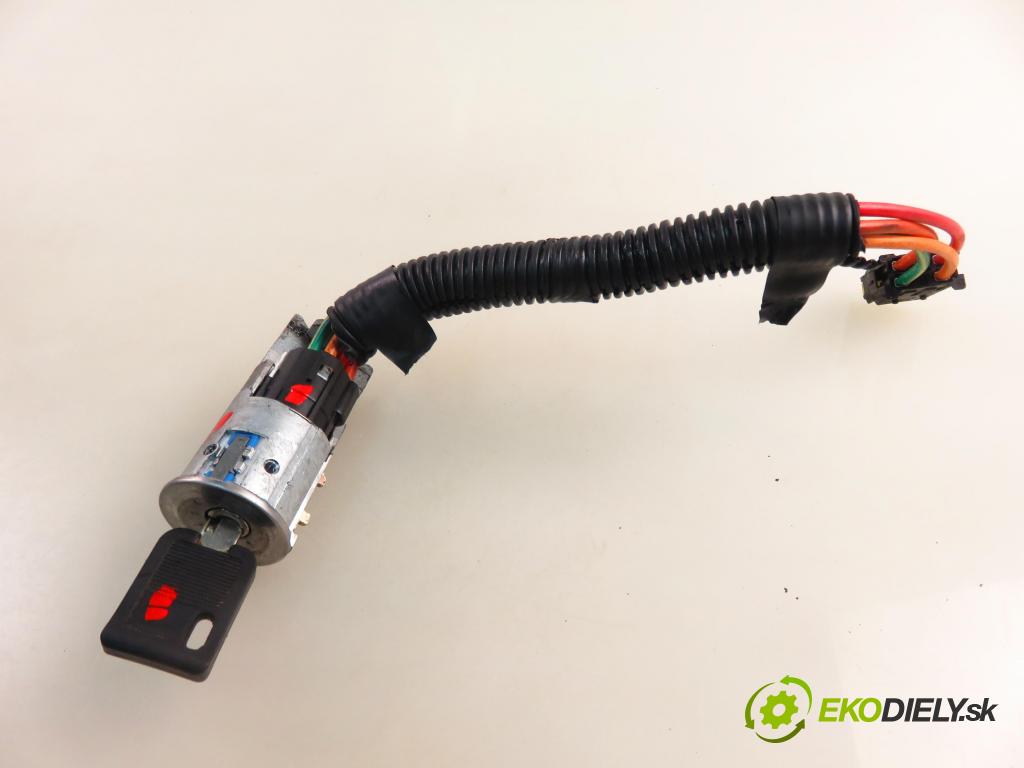 RENAULT SCENIC I (JA0/1_) MINIVAN 2001 79,00 1.6 16V 107 - K4M 700 1598,00 spinačka  (Spínacia skrinka)