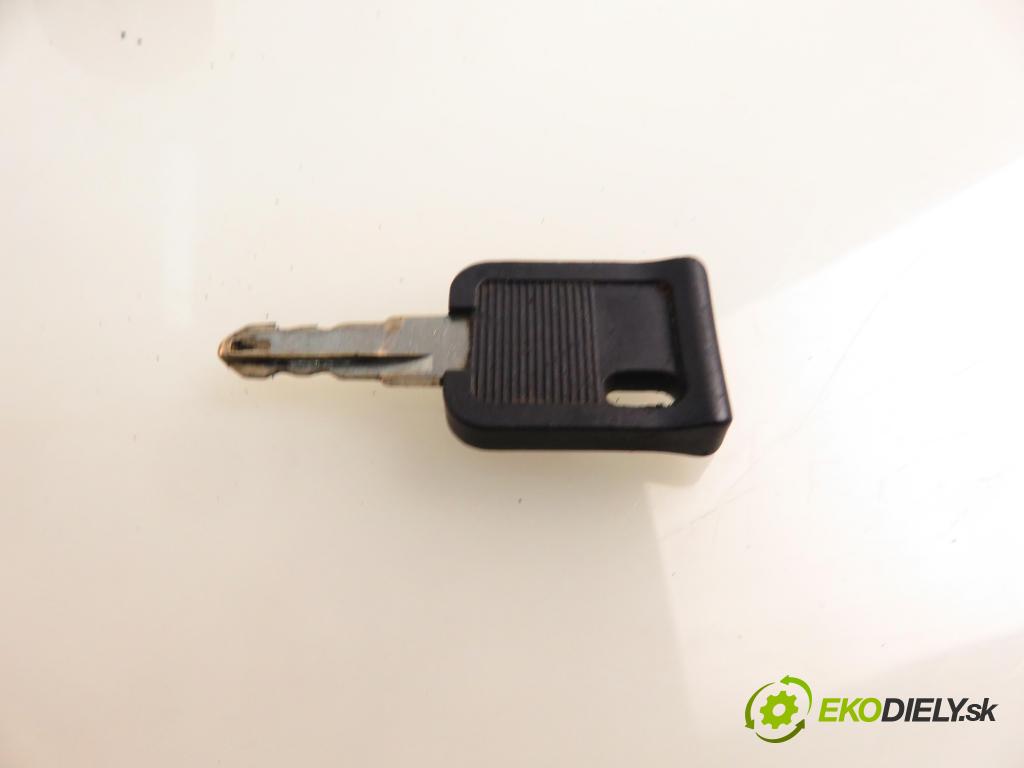 RENAULT SCENIC I (JA0/1_) MINIVAN 2001 79,00 1.6 16V 107 - K4M 700 1598,00 spinačka  (Spínacia skrinka)